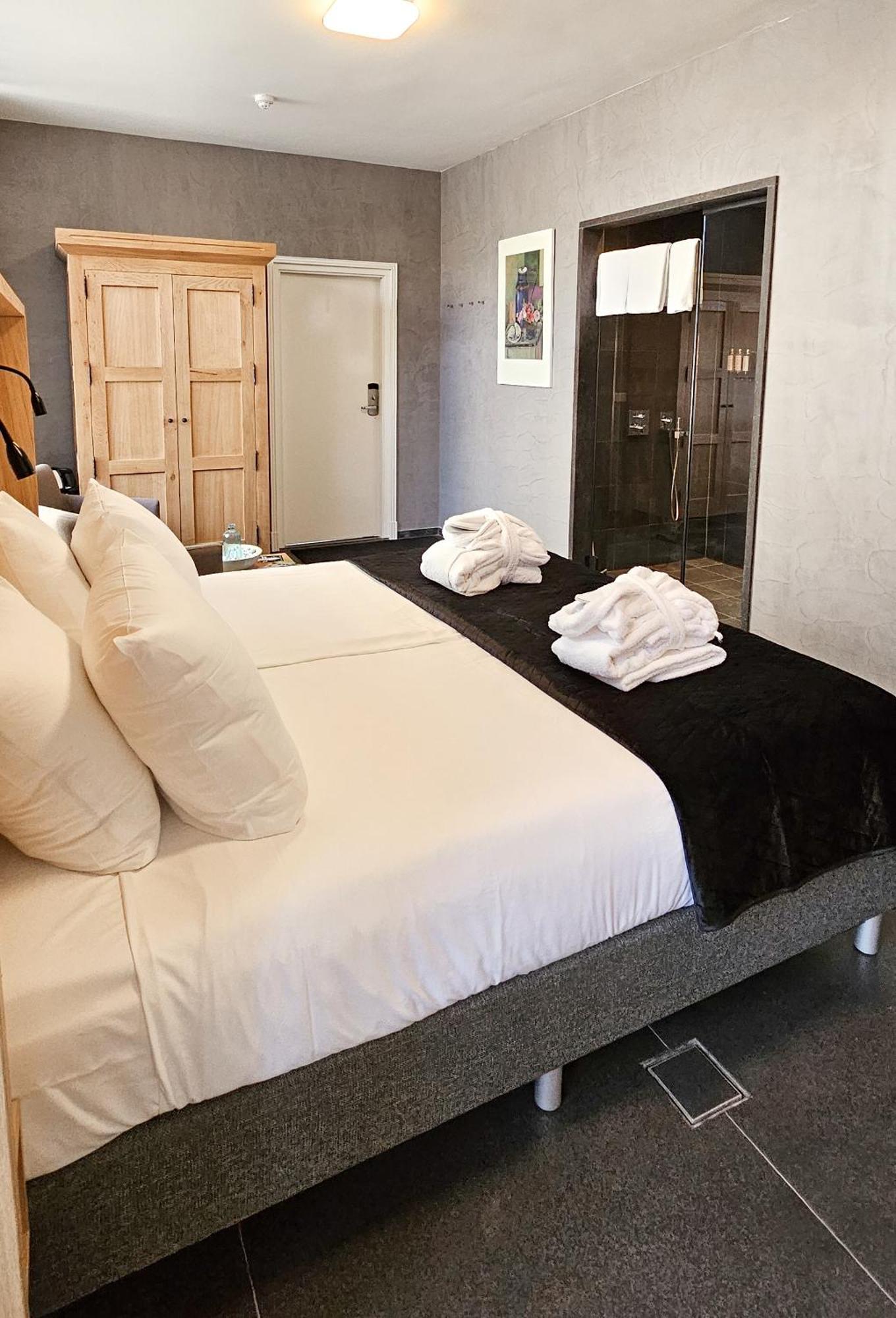 Valkenburg 3*