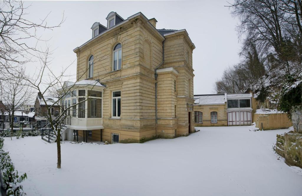 Valkenburg 3*